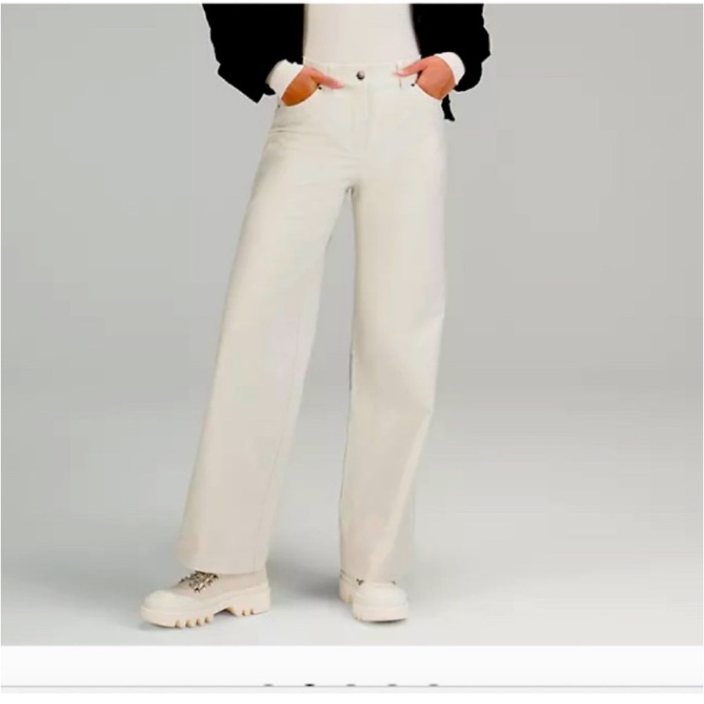 Lululemon Sz 25 City Sleek wide leg pants natural inseam 30” new with tags